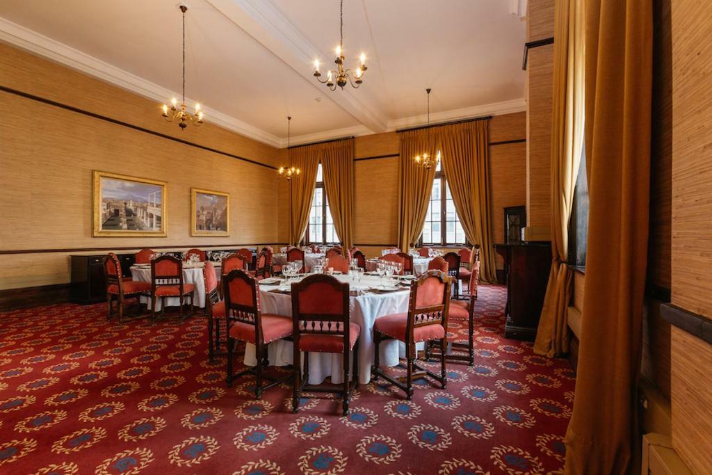 Rand Club Suites Йоганнесбурґ Екстер'єр фото